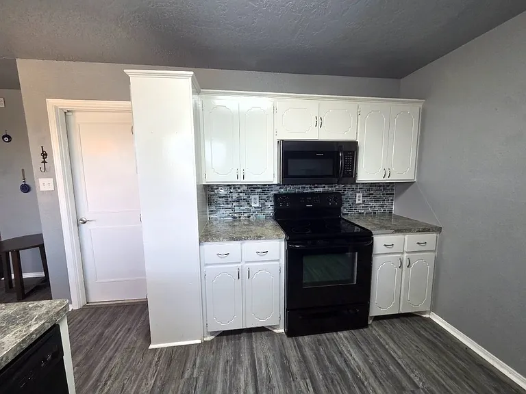 4806 SE Redbud Pl — Photo 7