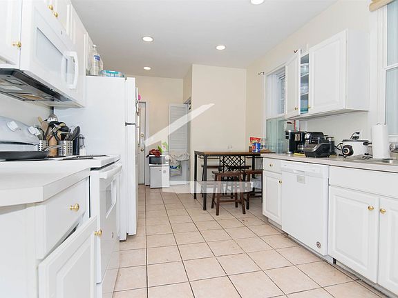 81 Gibbs St. #1 Brookline Unit Photo 5