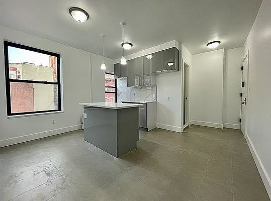 1st image of 74-80 Madison St #17