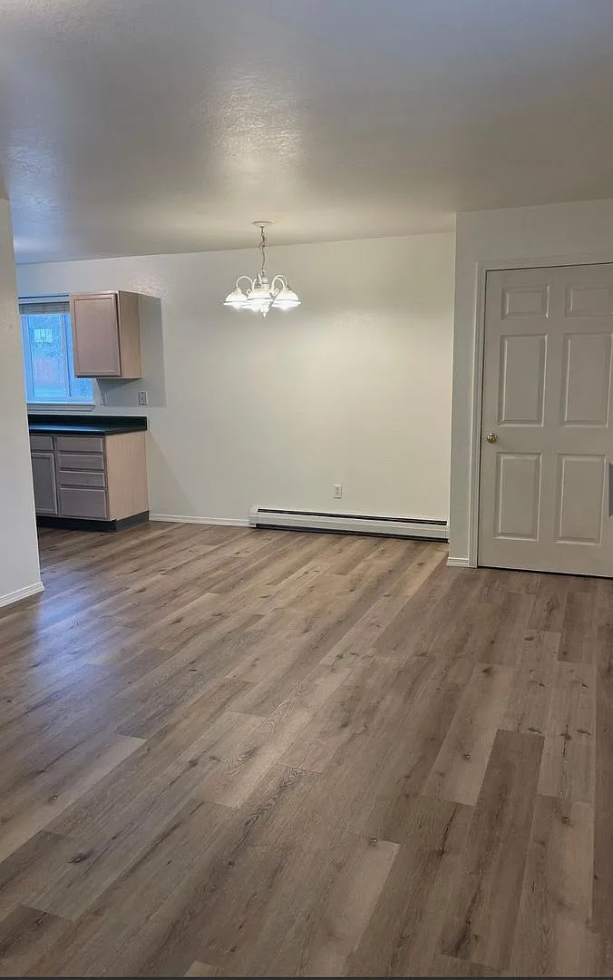 Charming Newly Remodeled 2-Bedroom, 1-Bath in Belgrade — Photo 4