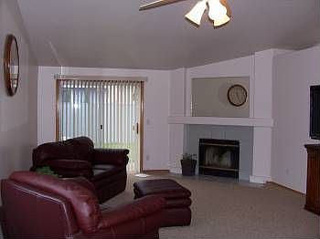 4th image of 6802 SE Moscato Ct