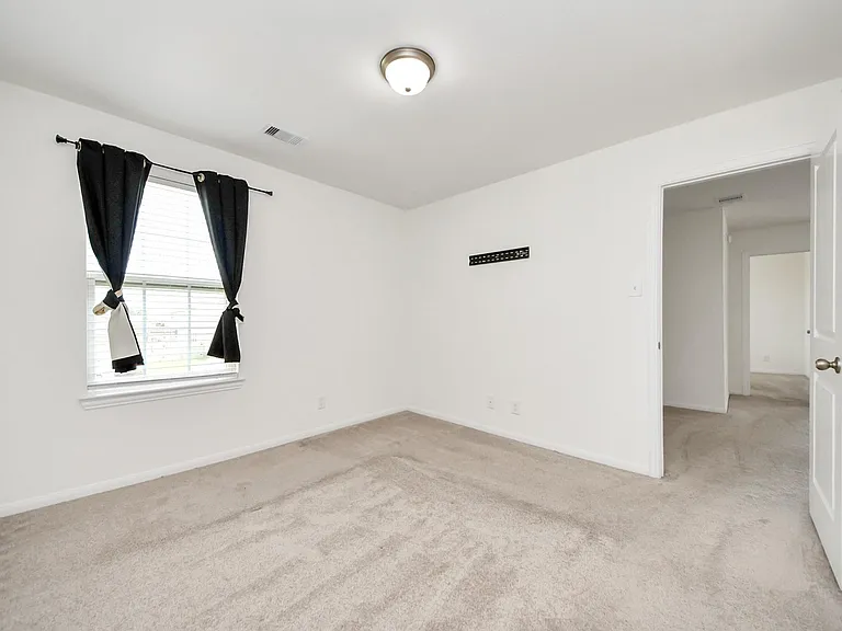 4919 Fairwater Ct — Photo 16
