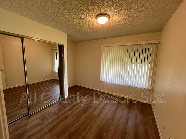5832 Nordina Dr — Photo 10