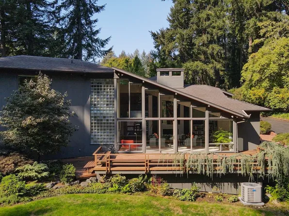 11450 Gravelly Lake Drive SW, Lakewood, WA 98499