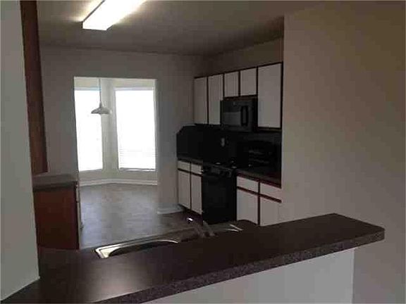 2nd image of 5110 Lamppost Hill Ct