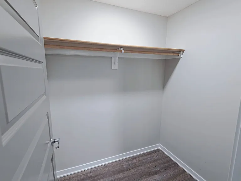 Village West Apartments — Photo 112
