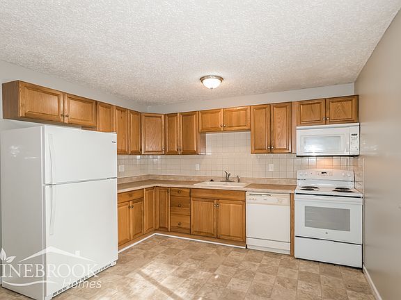 5th image of 2648 Freemantle Dr
