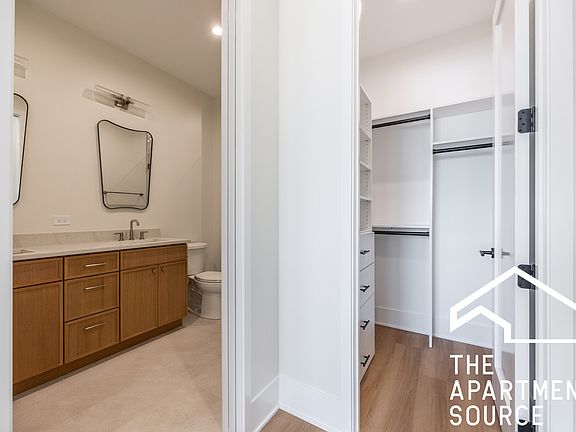 5th image of 1624 W Grand Ave #2W