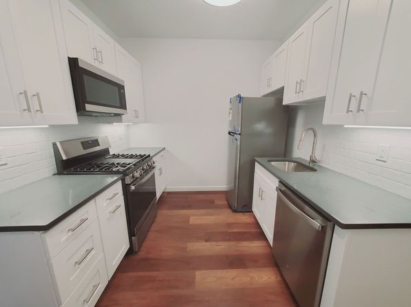 916 Hope St #203