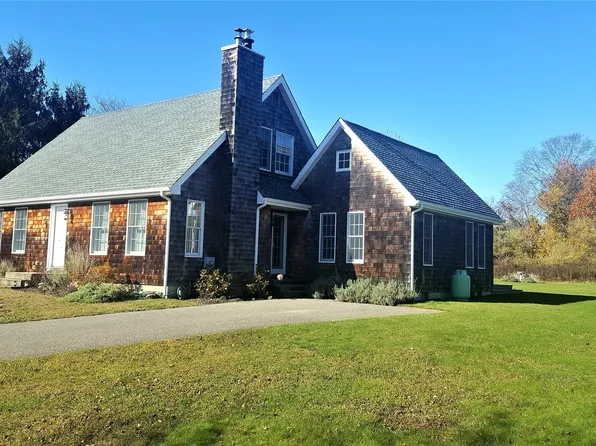 https://photos.zillowstatic.com/fp/017701885d3a4bf7fb60a07b0649ff9f-p_e.webp