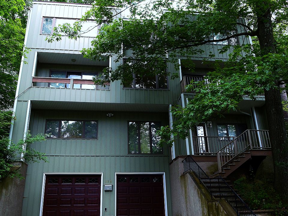 2nd image of 135 Wallis Rd