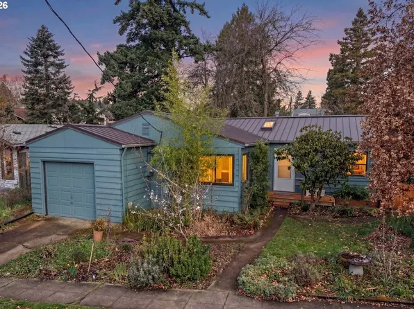 8047 SE Clay St, Portland, OR 97215