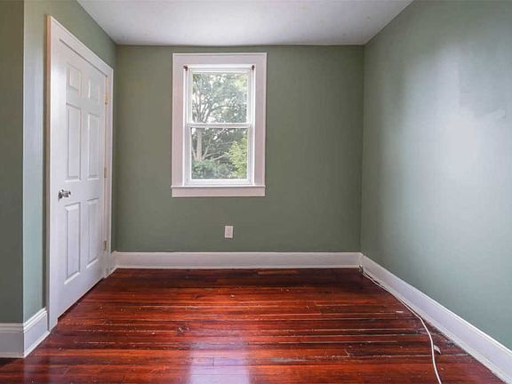 5th image of 113 Lawson St