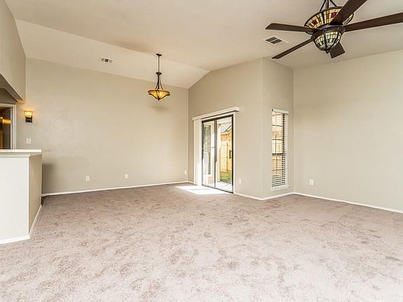 3rd image of 2610 Duchess Dr
