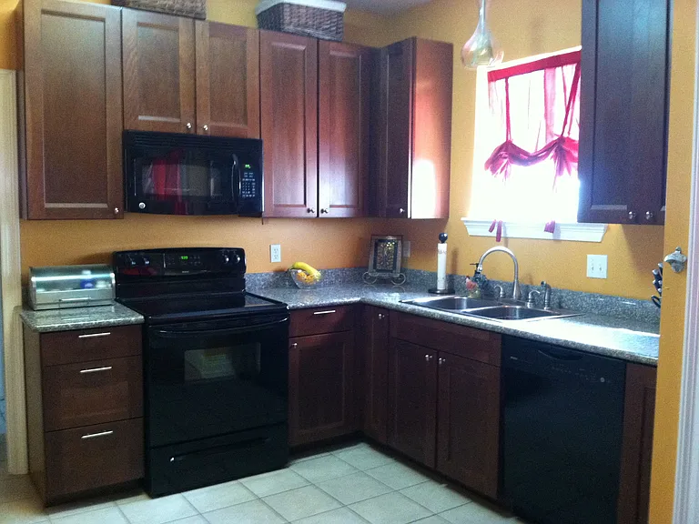 6027 Colbert St — Photo 6