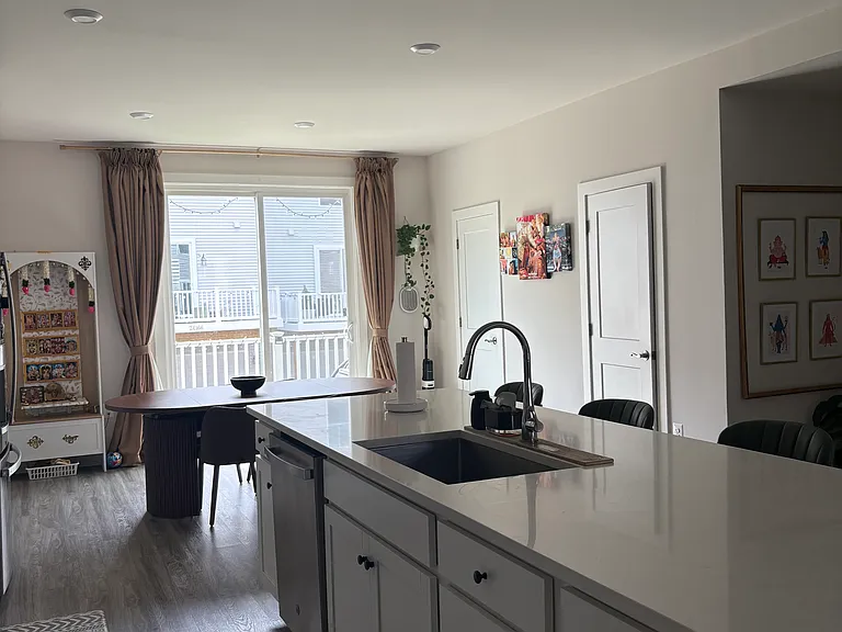 24180 Kilbride Ter — Photo 23