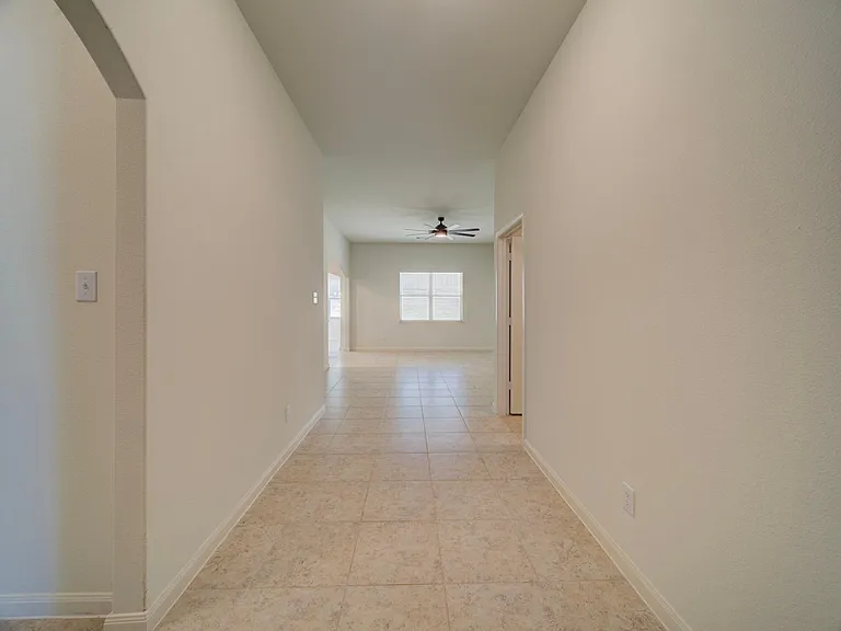 4517 Shy Creek Ln — Photo 4