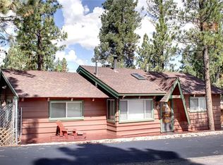 229 E Aeroplane Blvd, Big Bear City, CA 92314