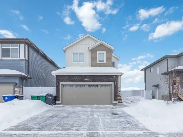 1031 Childers Ct #B, Saskatoon, SK S7L 6T8