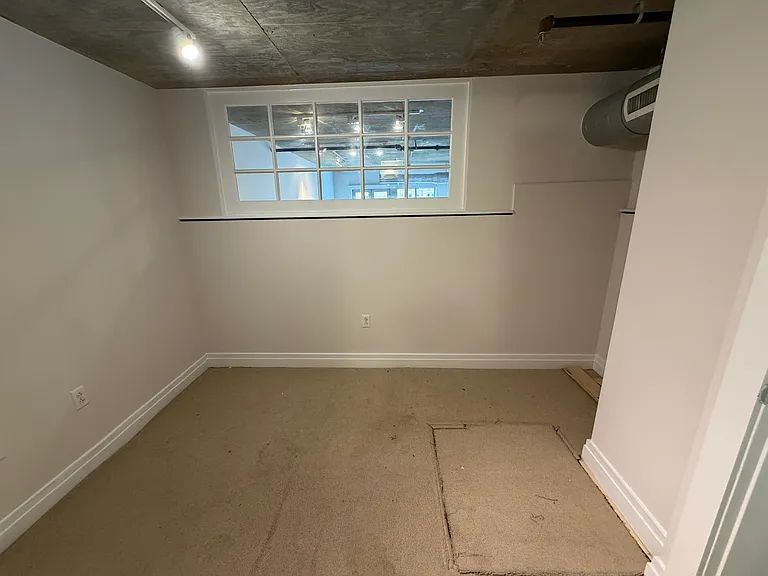 301 Massachusetts Ave NW #402 — Photo 8