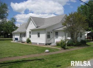 119 N Seba St, Hurst, IL 62949