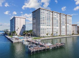 5200 Brittany Dr S APT 206, Saint Petersburg, FL 33715