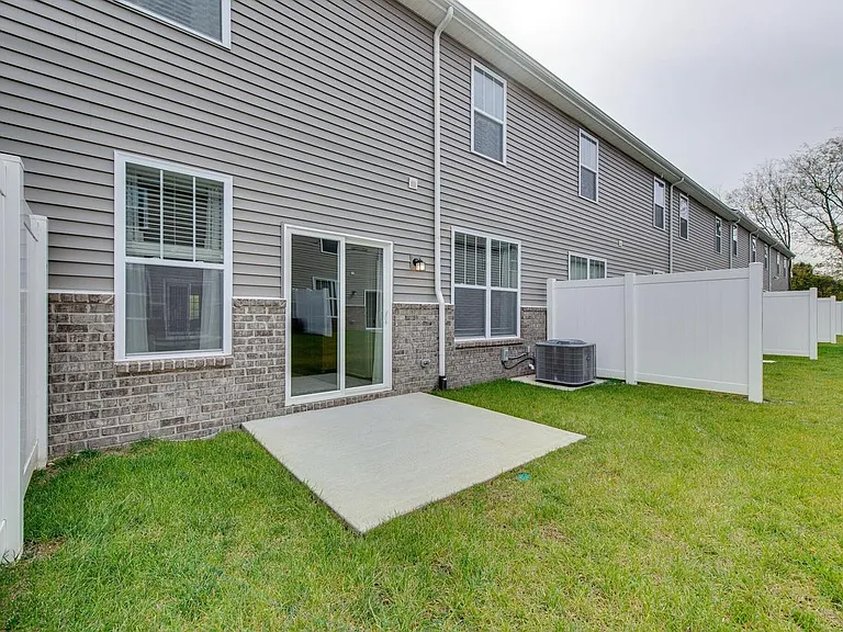 763 Mickelson Way — Photo 10