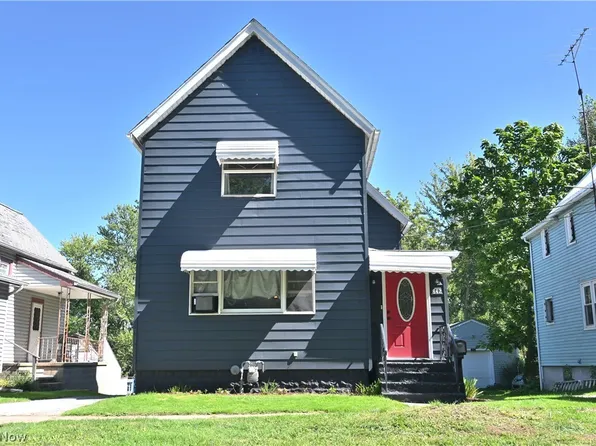 842 Day St, Conneaut, OH 44030