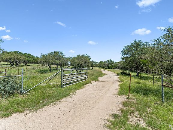2nd image of 888 WOFFORD RD