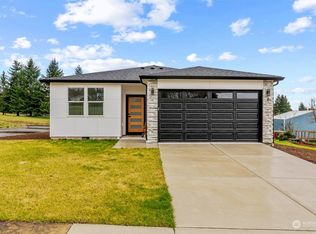 4 Linquist Ln, Cathlamet, WA 98612