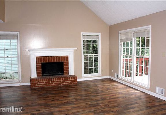 4th image of 2621 Eastmont Trl