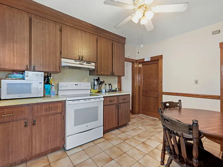 16 Newbern Ave #2 — Photo 9