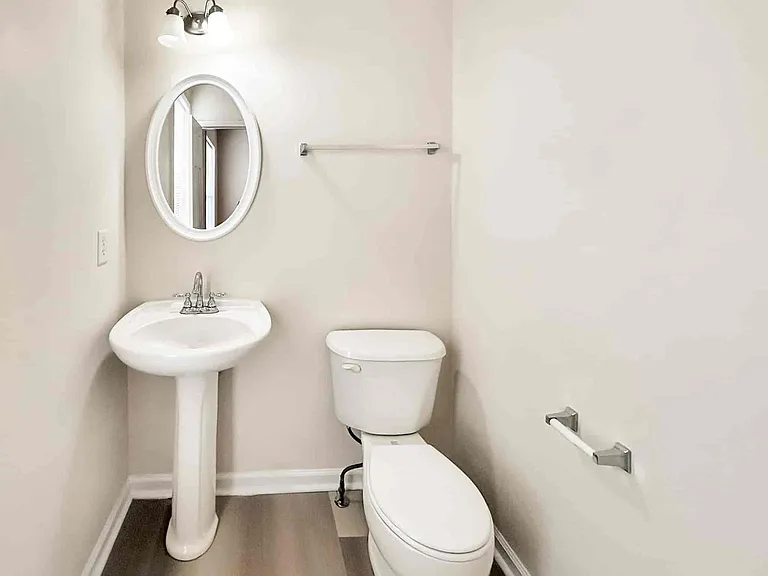 4033 Edgecomb Dr — Photo 12