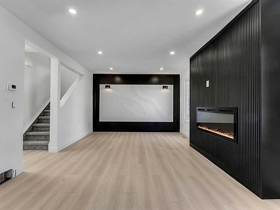 4th image of 62 NE Deer Ridge Way SE