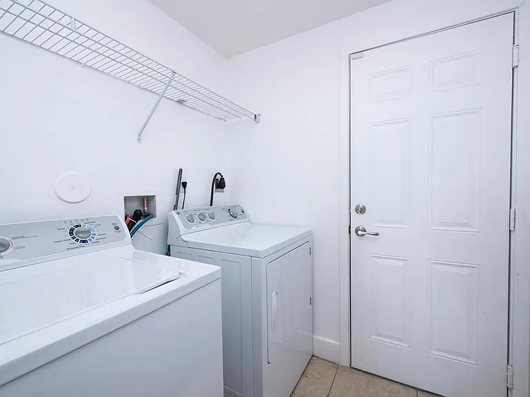 22447 SW 102nd Ave — Photo 22