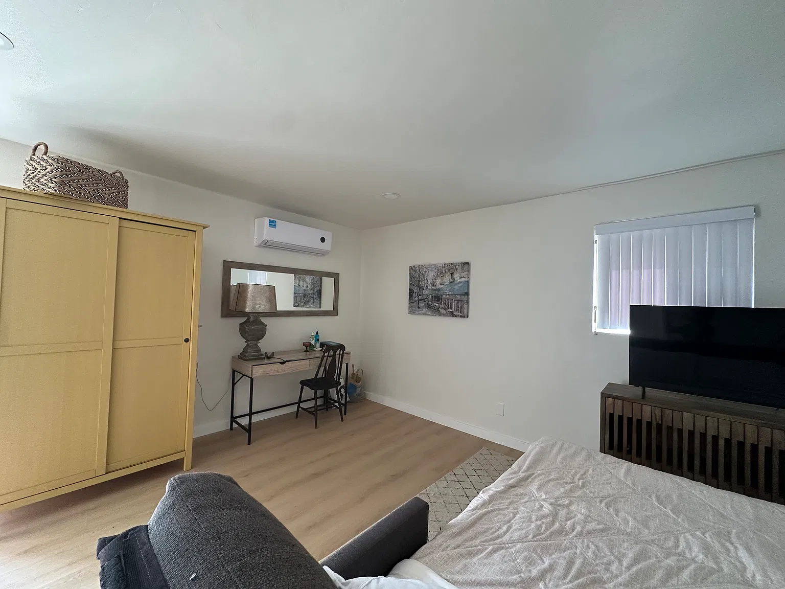 Studio, 380 sqft, $2,850 — Photo 4