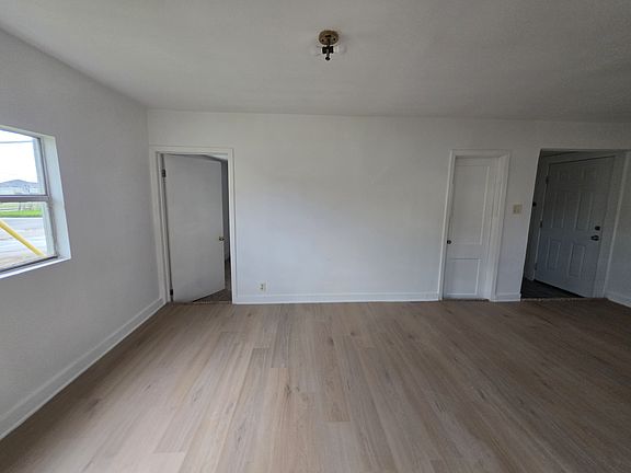 4th image of 619 Morrell St #1/2
