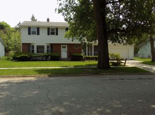 2424 Mount Vernon Ave, Janesville, WI 53545