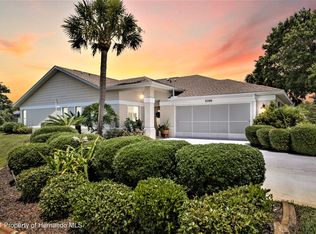 9399 Burnam Dr, Weeki Wachee, FL 34613