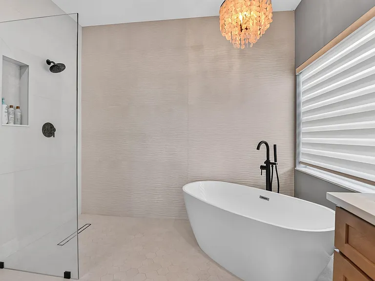 4085 Bahia Isle Cir — Photo 17