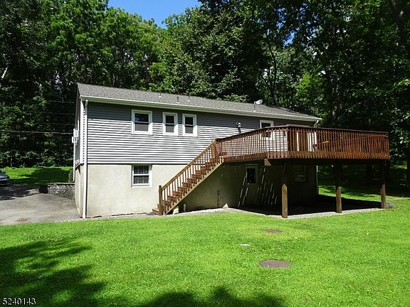 4th image of 912 Aspen Dr