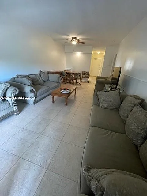 Santona Condo — Photo 4