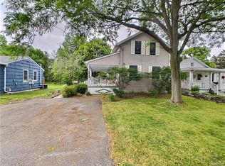 10889 Bodine Rd, Clarence, NY 14031