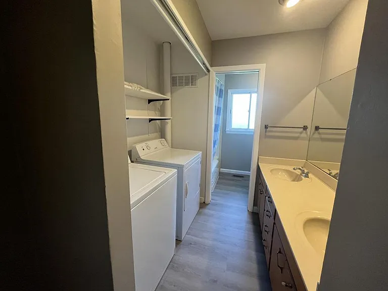 2585 Union St — Photo 6