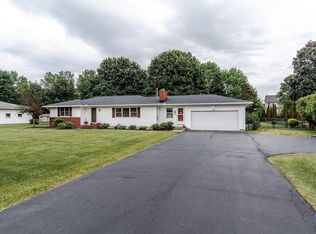 312 Webster Rd, Webster, NY 14580