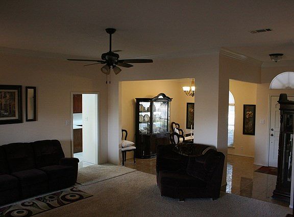 4th image of 3309 Rosemont Dr