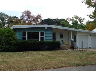 3046 Eastland Rd, Muskegon, MI 49441