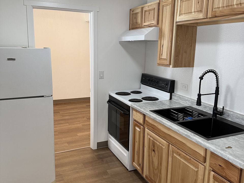 1st image of 401 Slater St #7