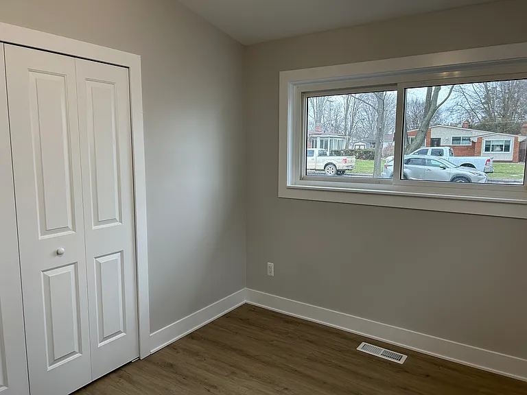 11478 Silver Dr — Photo 6