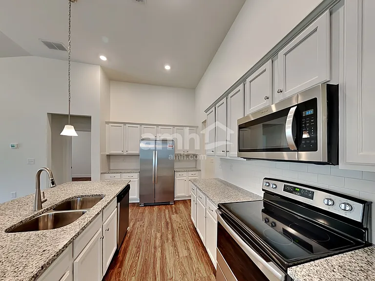 5215 Smithbriar Dr — Photo 3